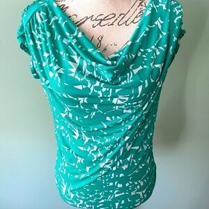 Women’s Dress Shirt Size Medium